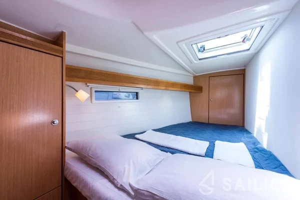 Bavaria 50 Cruiser - Yacht Charter Sailica