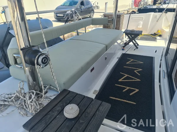 Bali 4.6 - Yacht Charter Sailica
