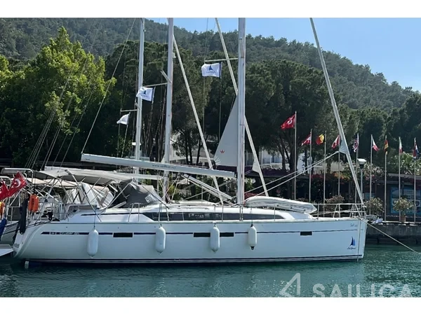 Bavaria 46 Cruiser - Yacht Charter Sailica