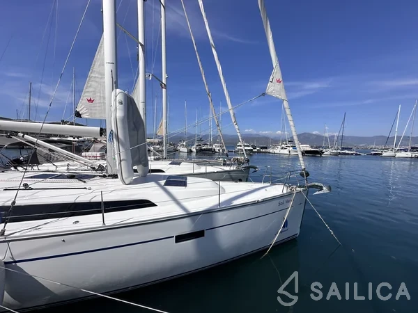 Bavaria 46 Cruiser - Yacht Charter Sailica