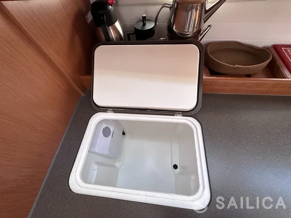Bavaria 46 Cruiser - Yacht Charter Sailica