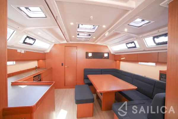 Bavaria 46 Cruiser - Yacht Charter Sailica
