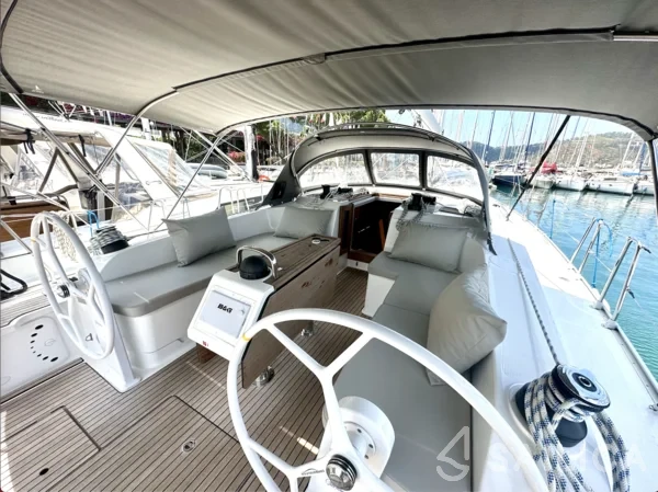Bavaria 46 Cruiser - Yacht Charter Sailica