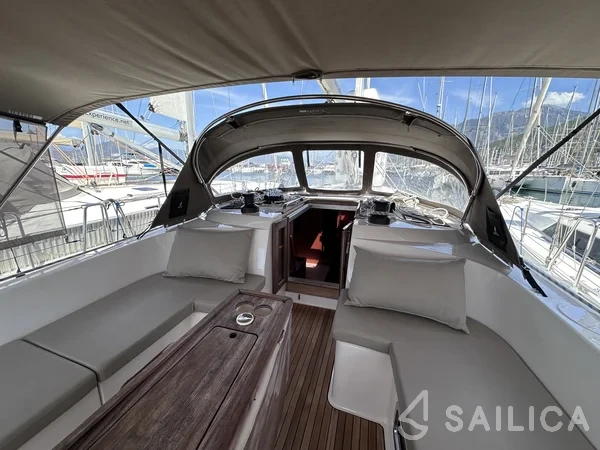 Bavaria 46 Cruiser - Yacht Charter Sailica