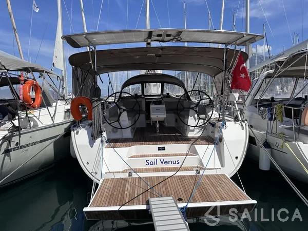 Bavaria 46 Cruiser - Yacht Charter Sailica