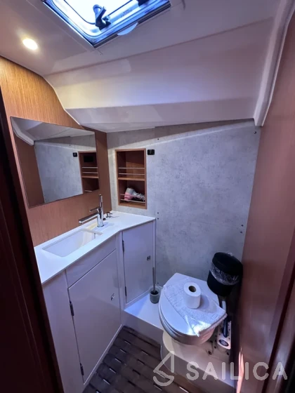 Bavaria C42 - Yacht Charter Sailica