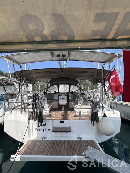 Bavaria C42 - Yacht Charter Sailica