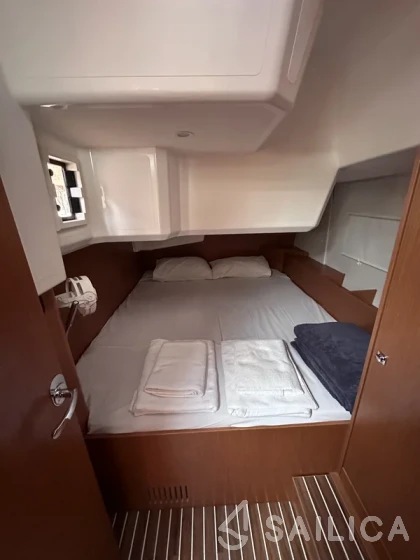 Bavaria C42 - Yacht Charter Sailica