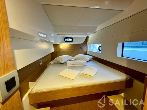 Bali Catsmart - Yacht Charter Sailica