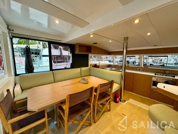 Bali Catsmart - Yacht Charter Sailica