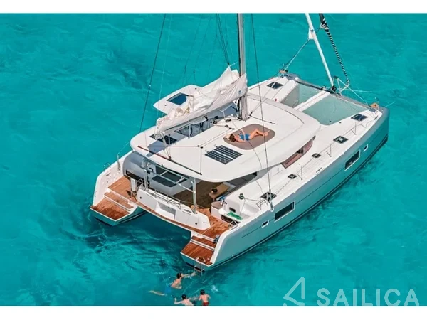 Lagoon 42 - Yacht Charter Sailica