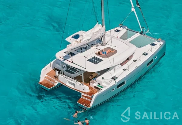 Lagoon 42 - Yacht Charter Sailica