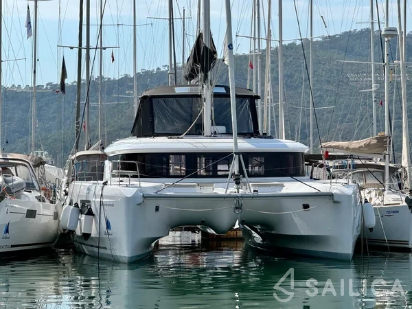 Lagoon 46  - Yacht Charter Sailica