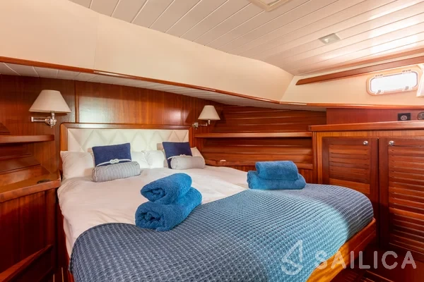 Menorquin 160 - Yacht Charter Sailica