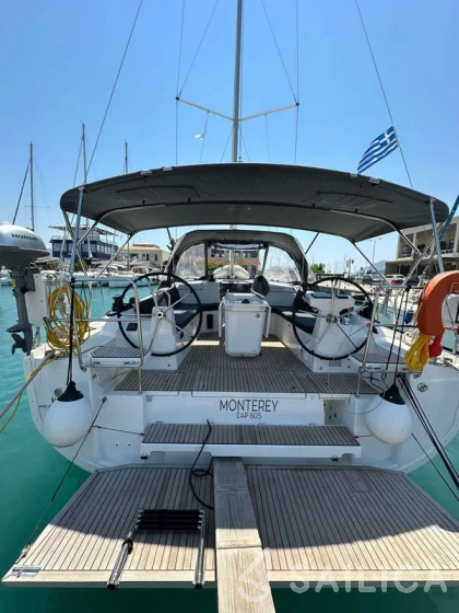 Oceanis 40.1 - Yacht Charter Sailica