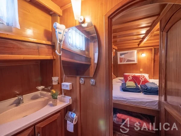 Gulet - Yacht Charter Sailica