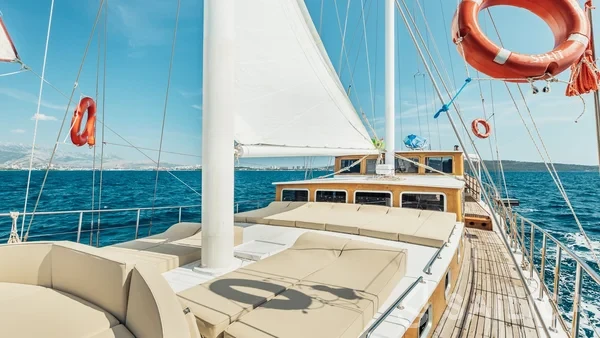Gulet - Yacht Charter Sailica