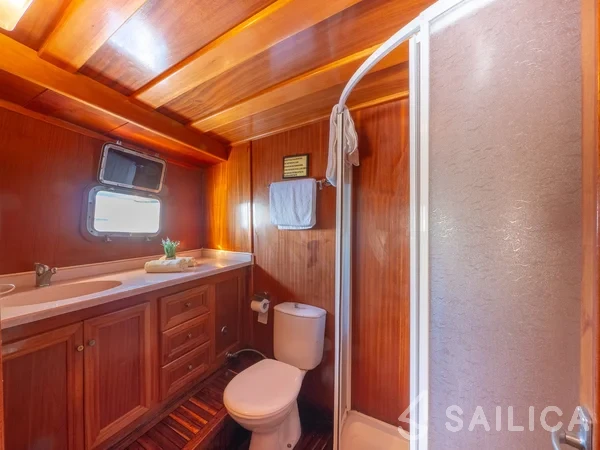 Gulet - Yacht Charter Sailica