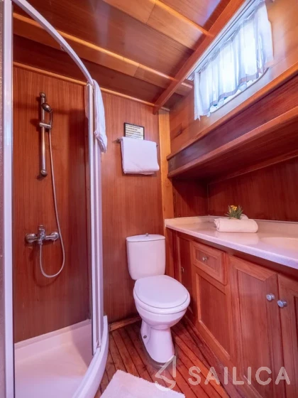 Gulet - Yacht Charter Sailica