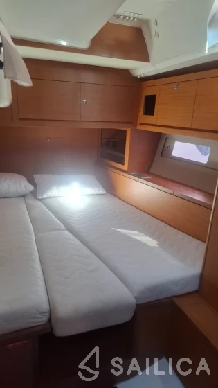 Dufour 530 - Yacht Charter Sailica