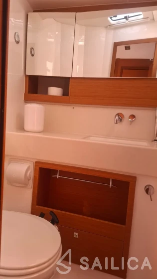 Dufour 530 - Yacht Charter Sailica