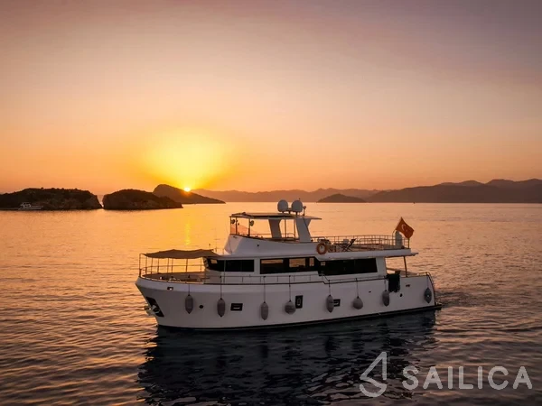 Custom Built - Yacht Charter Sailica