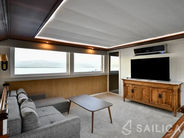 Custom Built - Yacht Charter Sailica