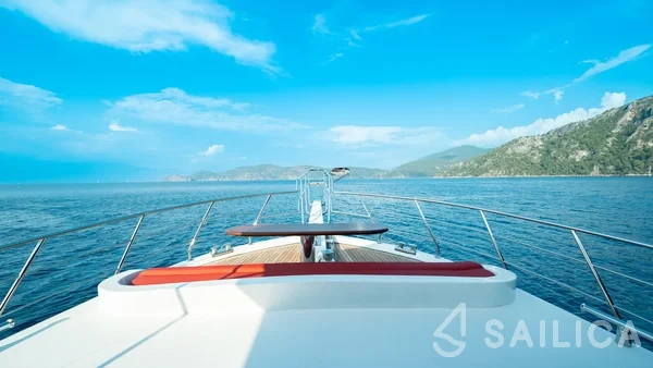 Gulet - Yacht Charter Sailica
