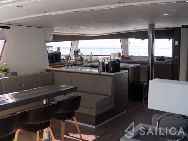 Bali 5.4. - Yacht Charter Sailica