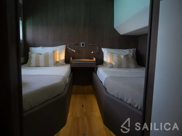 Bali 5.4. - Yacht Charter Sailica