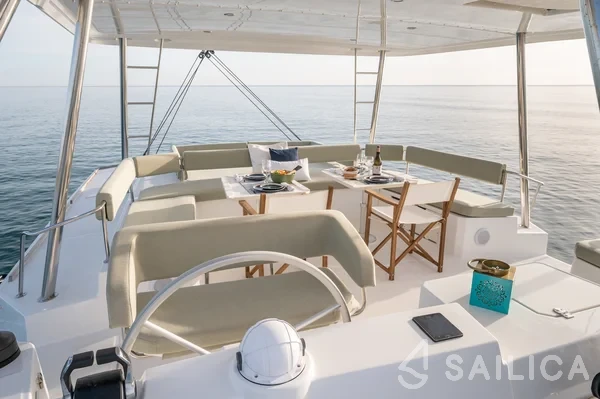 Bali 5.4. - Yacht Charter Sailica