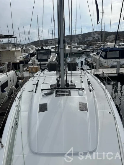 First 44 - Yacht Charter Sailica