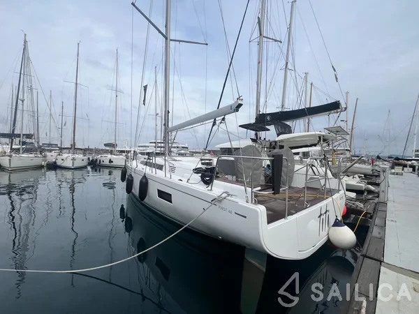 First 44 - Yacht Charter Sailica
