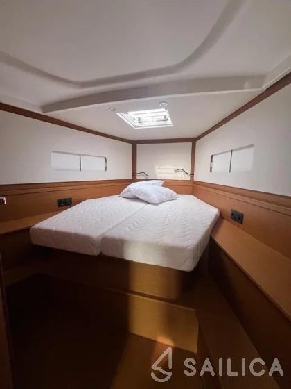 First 44 - Yacht Charter Sailica