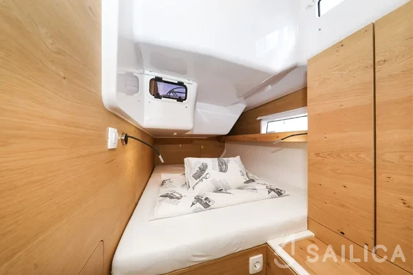 Elan 45 Impression - Yacht Charter Sailica