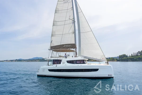 Bali 4.8  - Yacht Charter Sailica