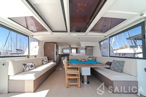 Bali 4.8  - Yacht Charter Sailica