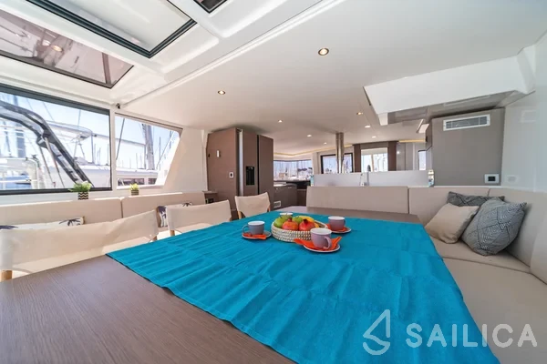 Bali 4.8  - Yacht Charter Sailica