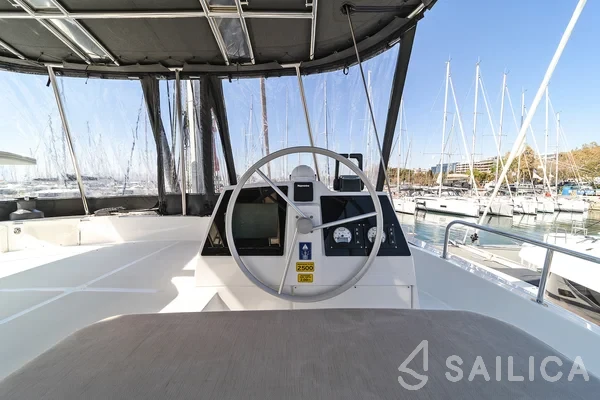 Bali 4.8  - Yacht Charter Sailica