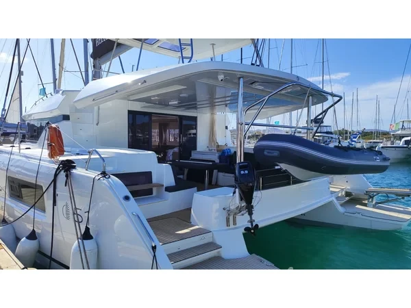 Lagoon 51 - Yacht Charter Sailica