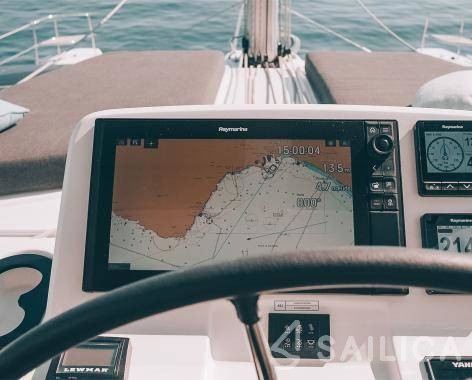 Lagoon 51 - Yacht Charter Sailica