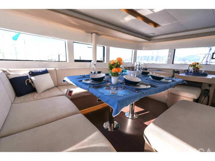 Lagoon 51 - Yacht Charter Sailica