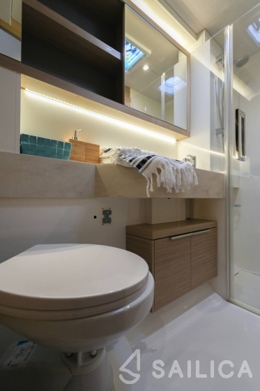 Lagoon 51 - Yacht Charter Sailica