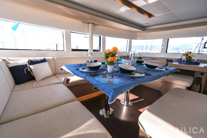 Lagoon 51 - Yacht Charter Sailica