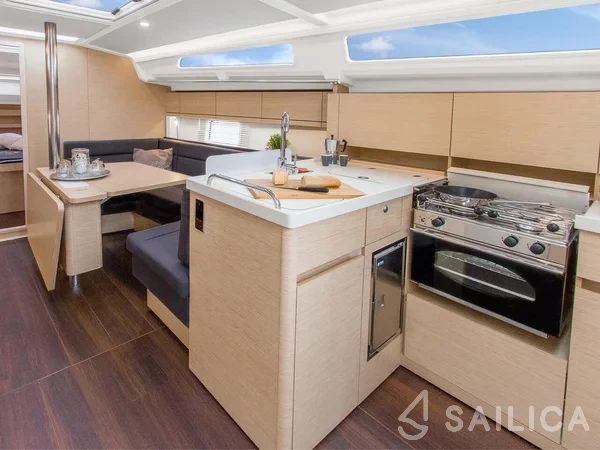 Hanse 388 - Yacht Charter Sailica