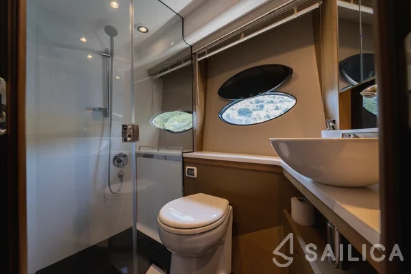 Princess F43 - Yacht Charter Sailica