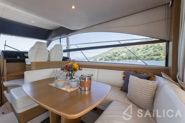 Princess F43 - Yacht Charter Sailica