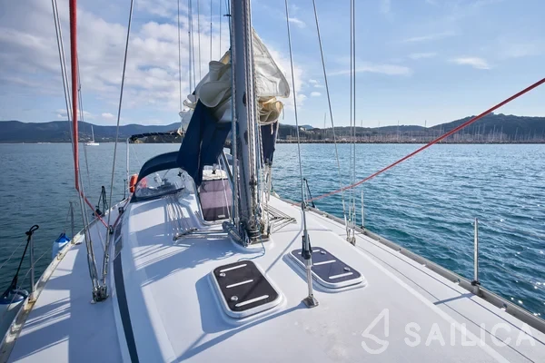 Grand Soleil 43 - Yacht Charter Sailica