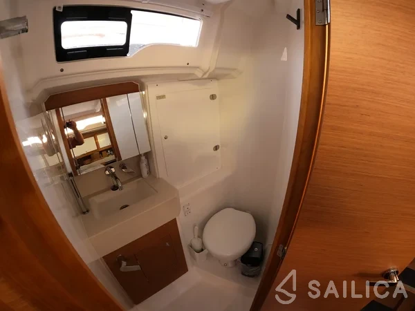 Dufour 37 - Yacht Charter Sailica