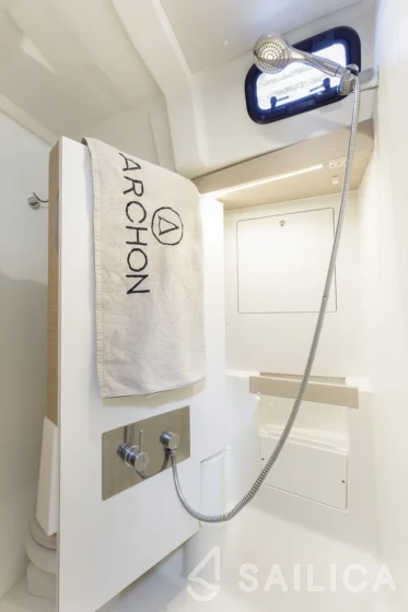 Oceanis 51.1 - Yacht Charter Sailica